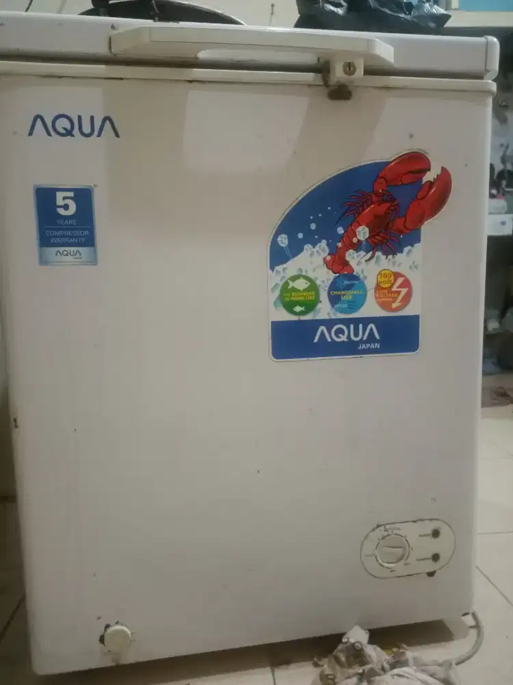 Jual freezer second merk Aqua