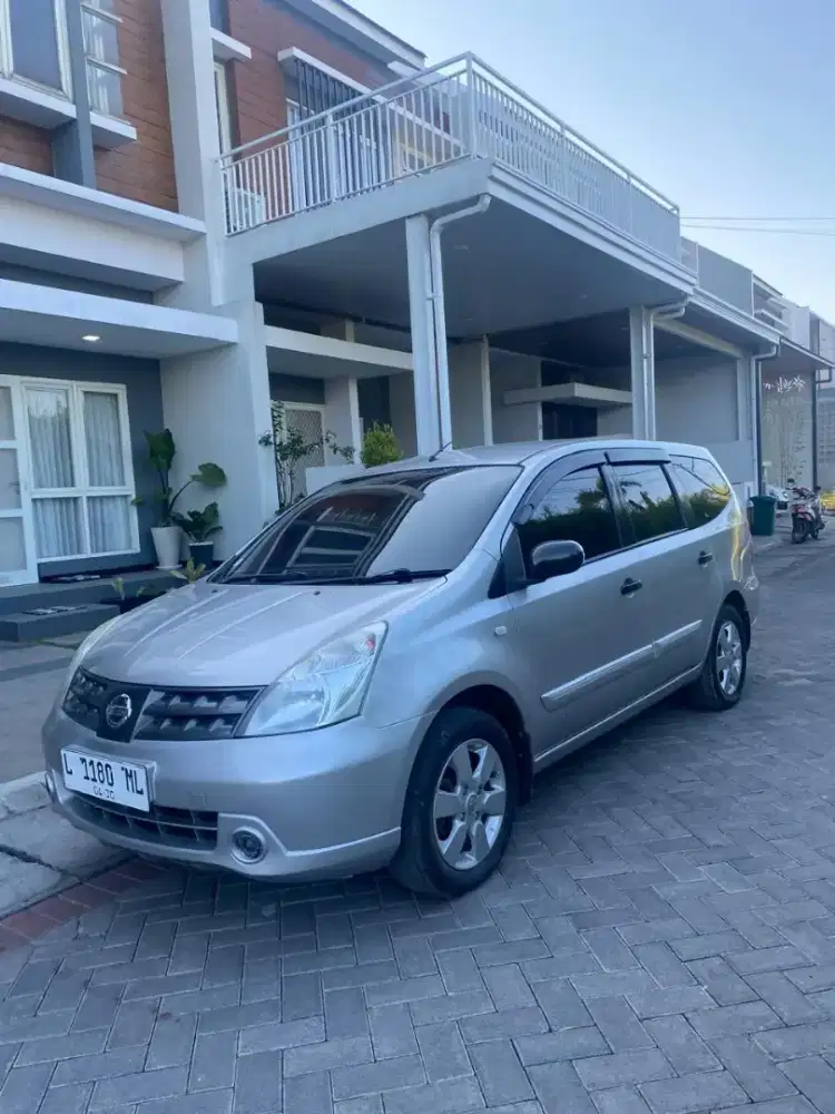 Grand Livina 1.5 XV 2010 AT