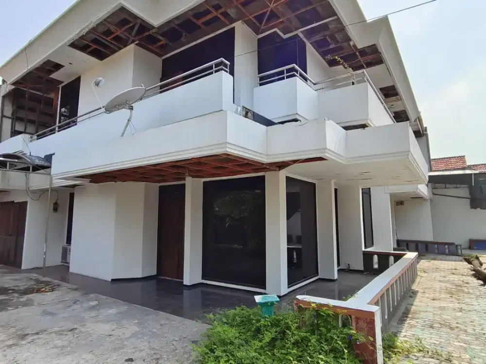 DISEWAKAN  RUMAH 2 LANTAI PERUM TAMAN PONDOK INDAH WIYUNG Cocok Untuk Tempat Tinggal/Kantor