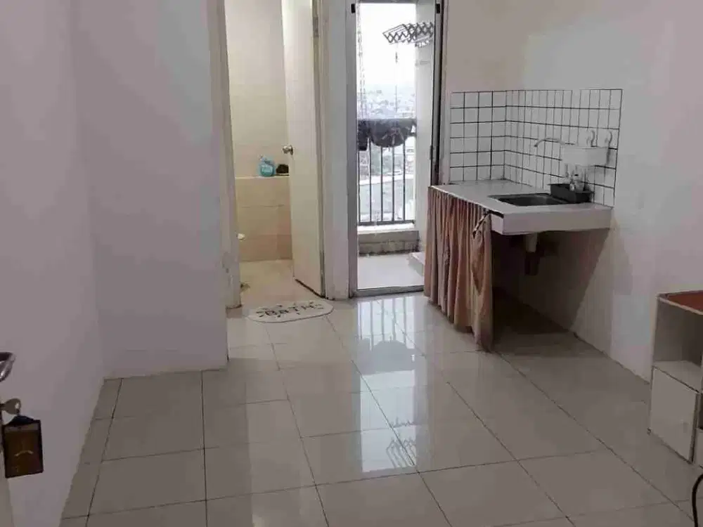Apartemen kalibata city green palace 2 kmr sewa kosongan pertahun