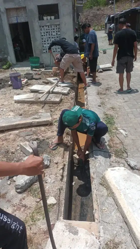 Tukang bangunan