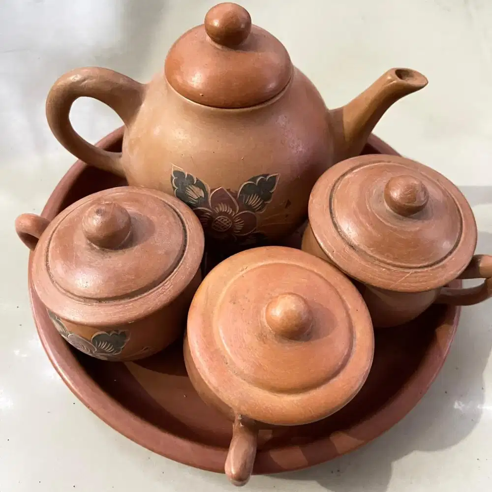 Tea set tanah liat