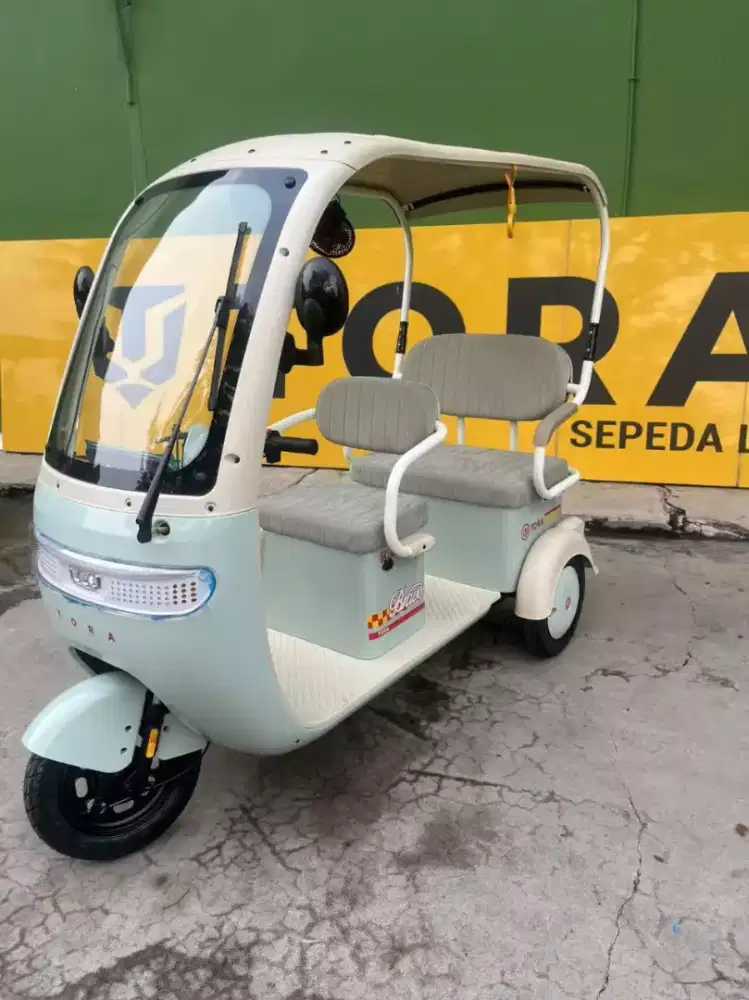 toko sepedah listrik katapang, depan gerbang perumahan Tkk