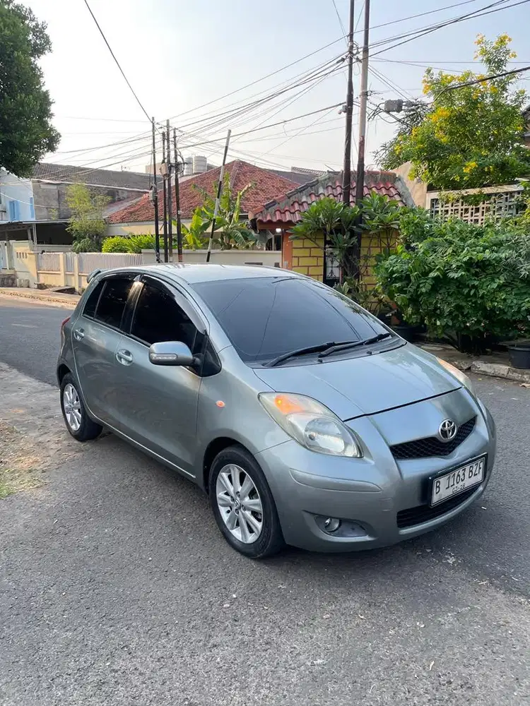 Toyota Yaris E 2012 Bensin
