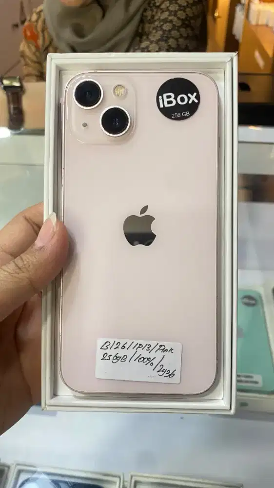 IPHONE 13 SECOND PINK