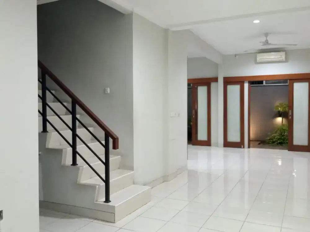 Rumah 2 lantai Siap Huni di Premier Teracce Ciracas Jakarta Timur