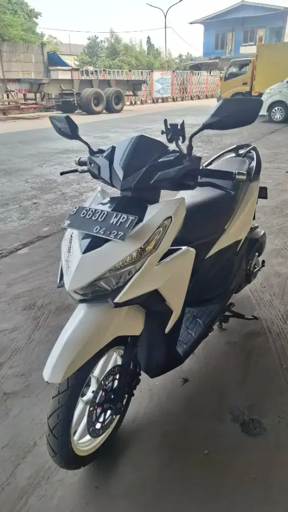 JUAL CEPAT - HONDA VARIO 125 LED OLD 2017