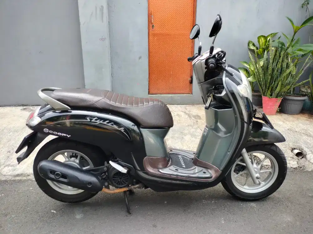 HONDA SCOOPY FI DONAT 2018 pajak hidup/B.dki