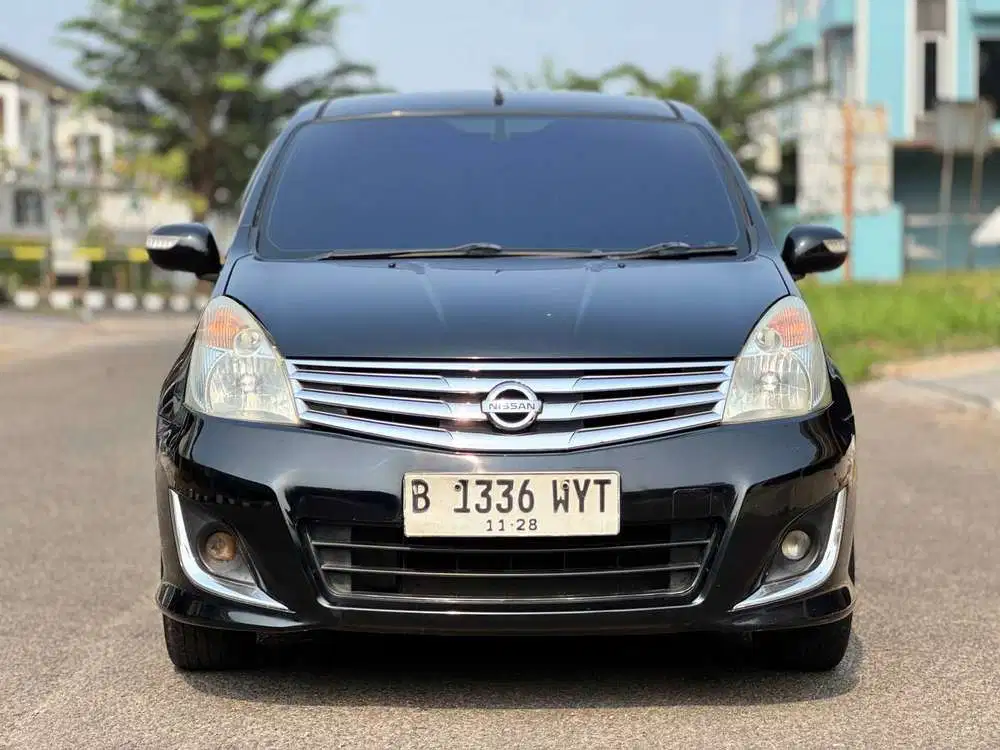Nissan Grand livina 2011 Bensin
