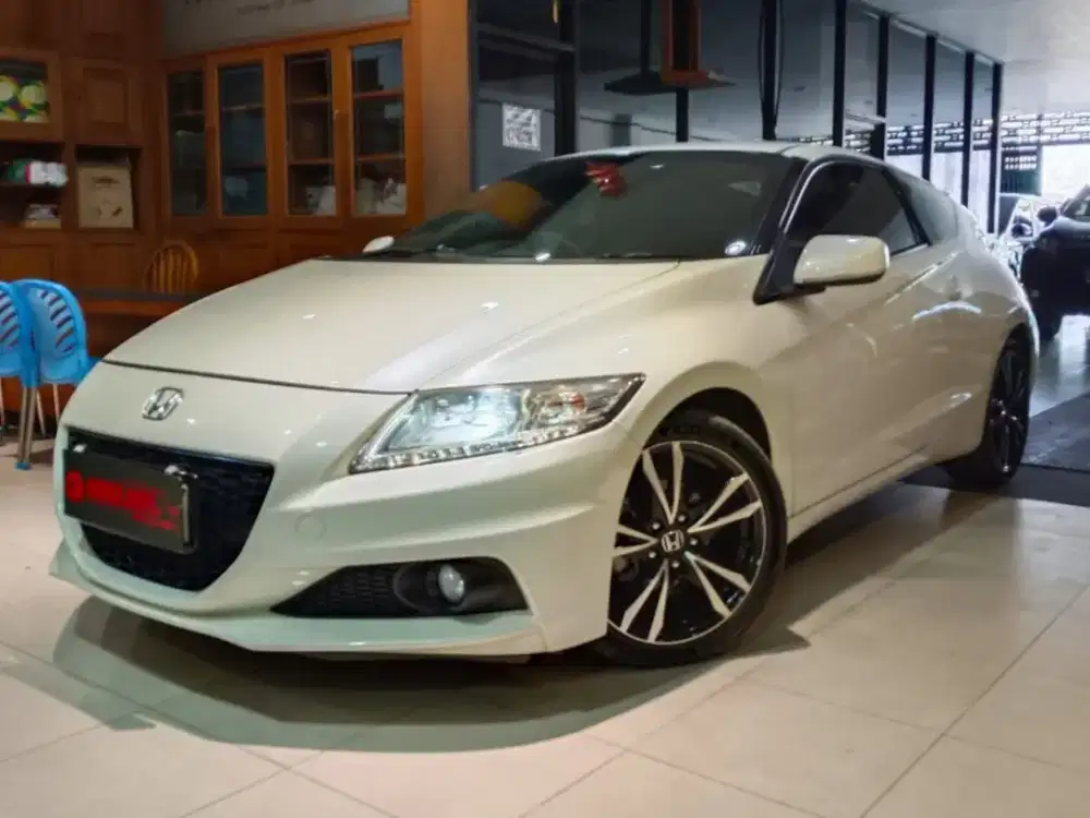 Honda CR-Z 1.5 Hybrid A/T 2014
