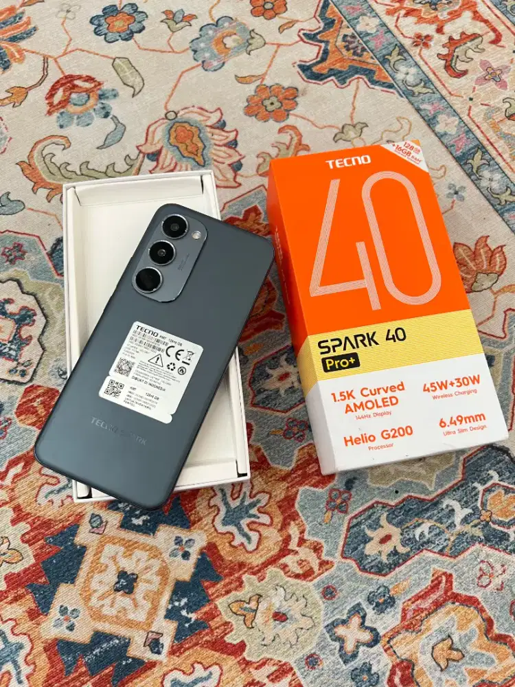 Tecno Spark 40 pro plus 8/128gb