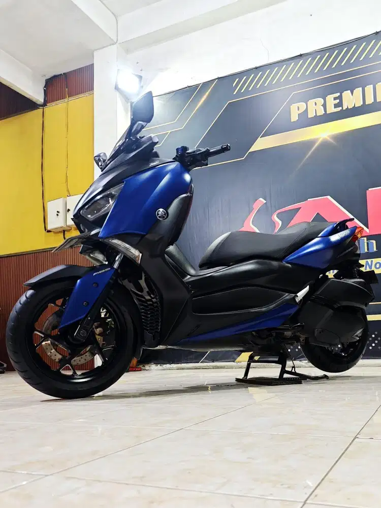 YAMAHA XMAX ABS 250cc BLUE MATTE MEWAH TH 2022. ANUGERAH MOTOR RUNGKUT