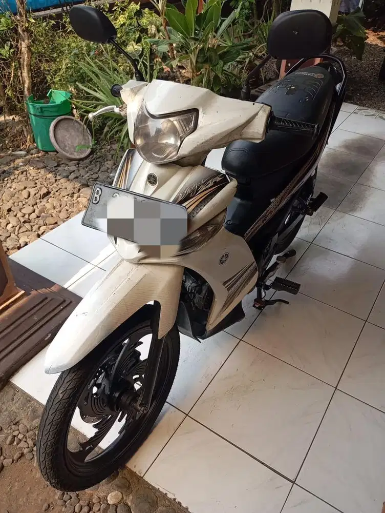 Dijual Vega ZR 2010 Cakep Bringg Lengkap mantepp jrenggg