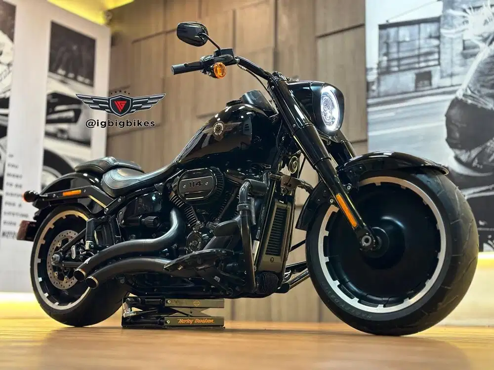 Harley Fatboy vivid Black Anniversary 2020