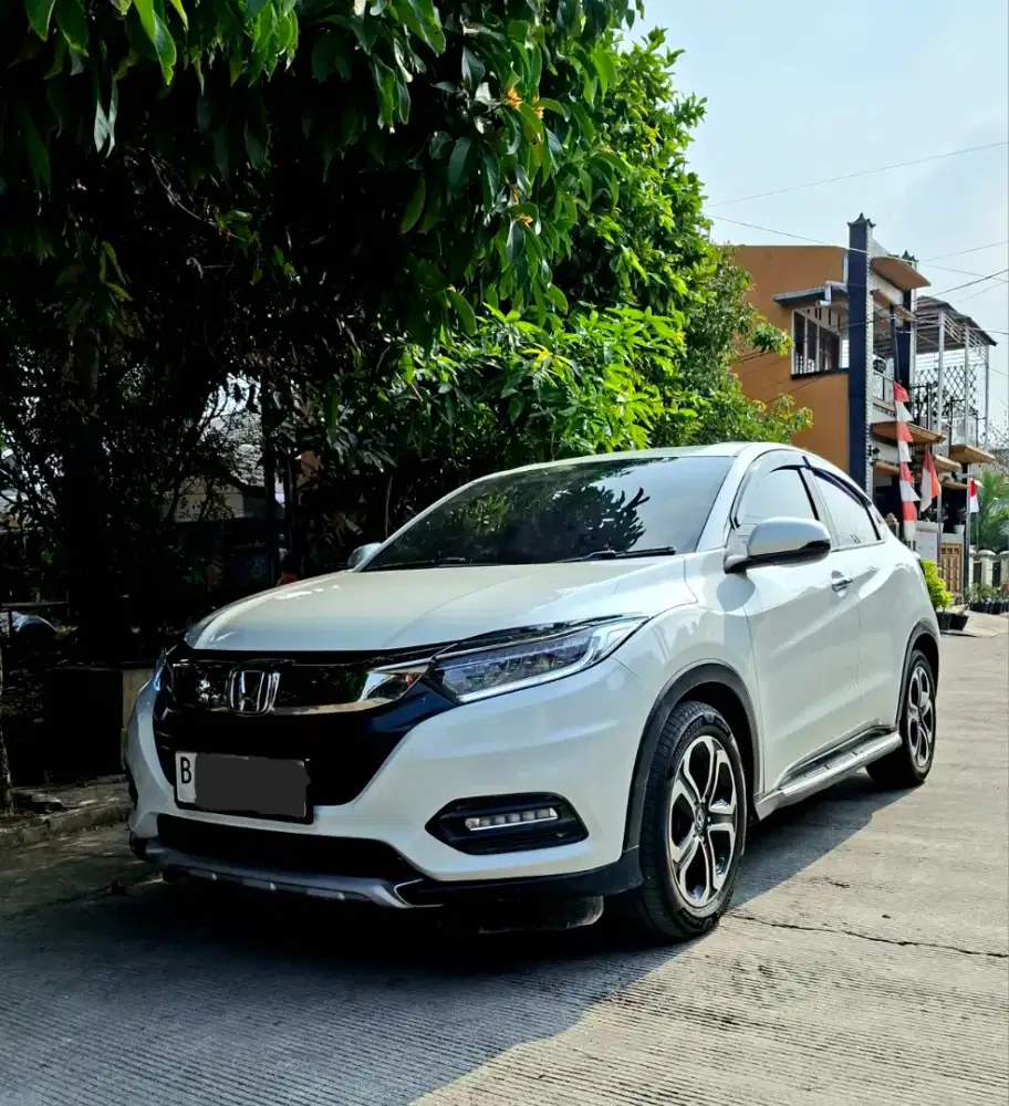 Honda HRV SE limited 2019 putih istimewa