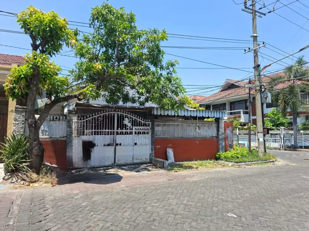 Rumah Dukuh Kupang Barat