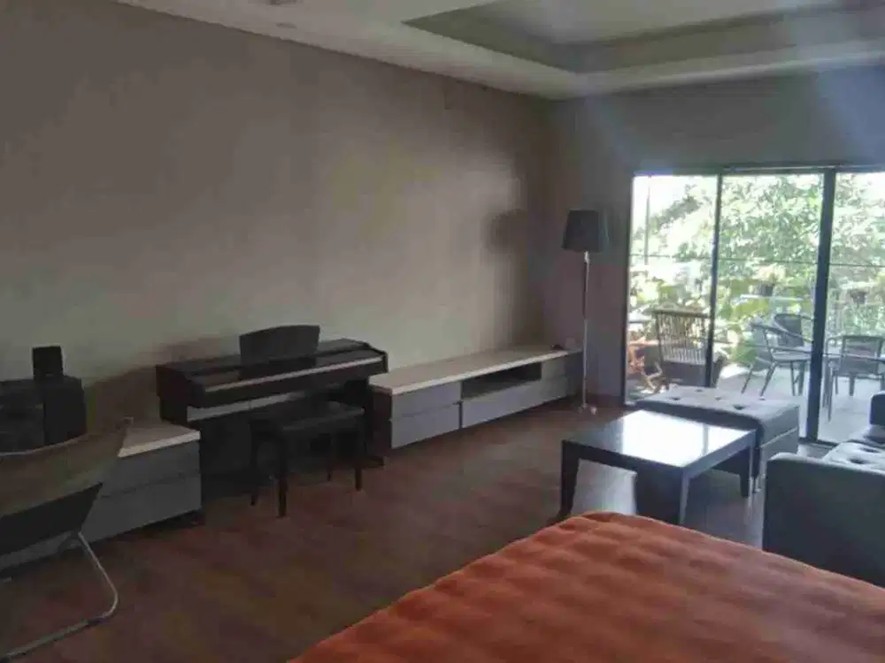 Raffles Hills Rumah Siap Huni Nyaman Dekat Tol Cibubur Jagorawi