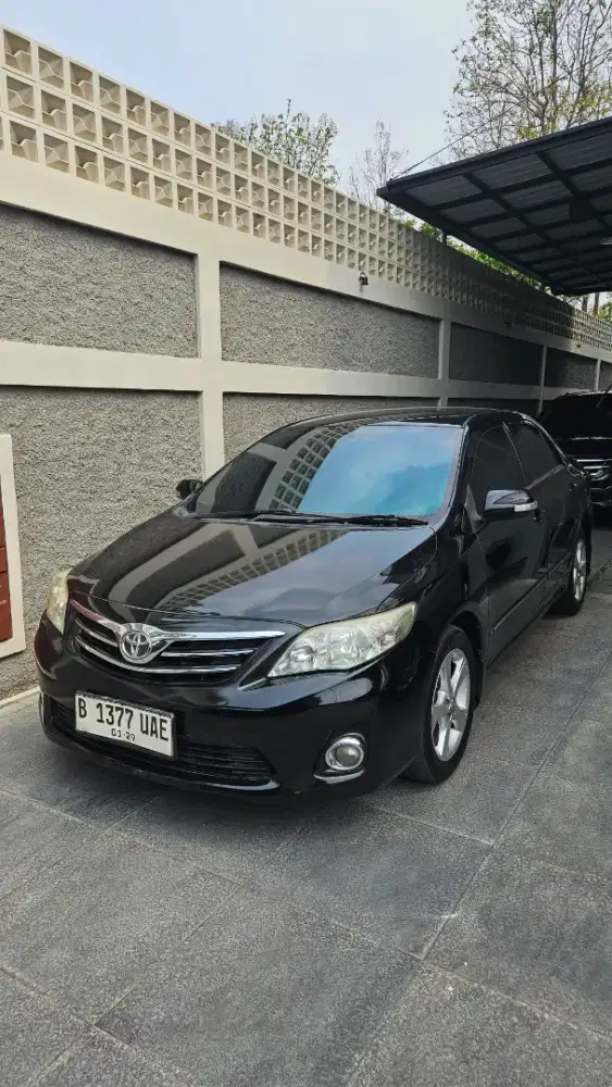 Corolla Altis G 1.8 At 2013 Hitam