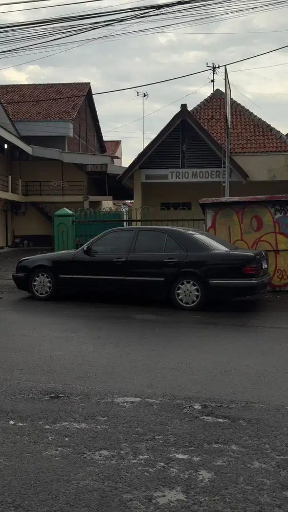 Mercedes Benz W210 e240 2002 Facelift