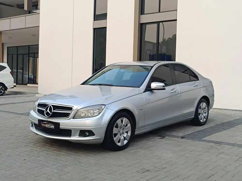 Mercedes-Benz C200 1.8 CGI AT 2010 MOBIL BAGUS SIAP PAKAI