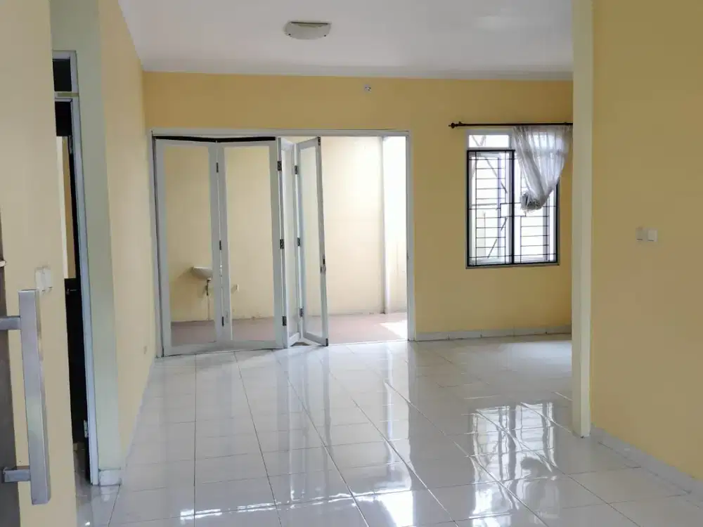 Rumah Siap Huni dan Terawat di Metland Transyogi Cileungsi