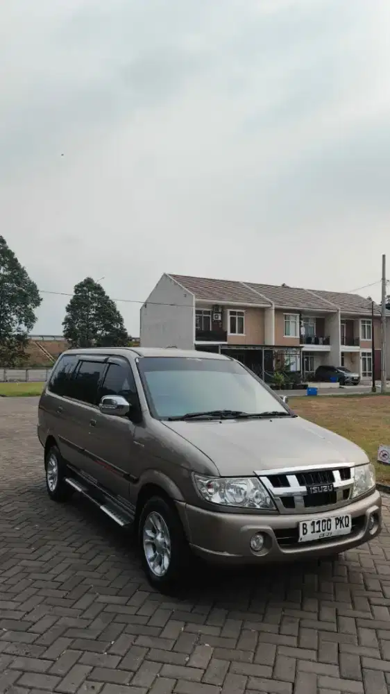 Jual beli mobil seken