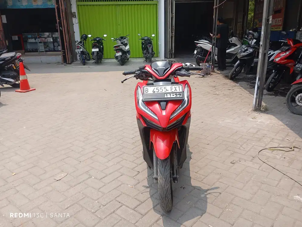 Honda Vario 125 LED new tahun 2019 surat komplit