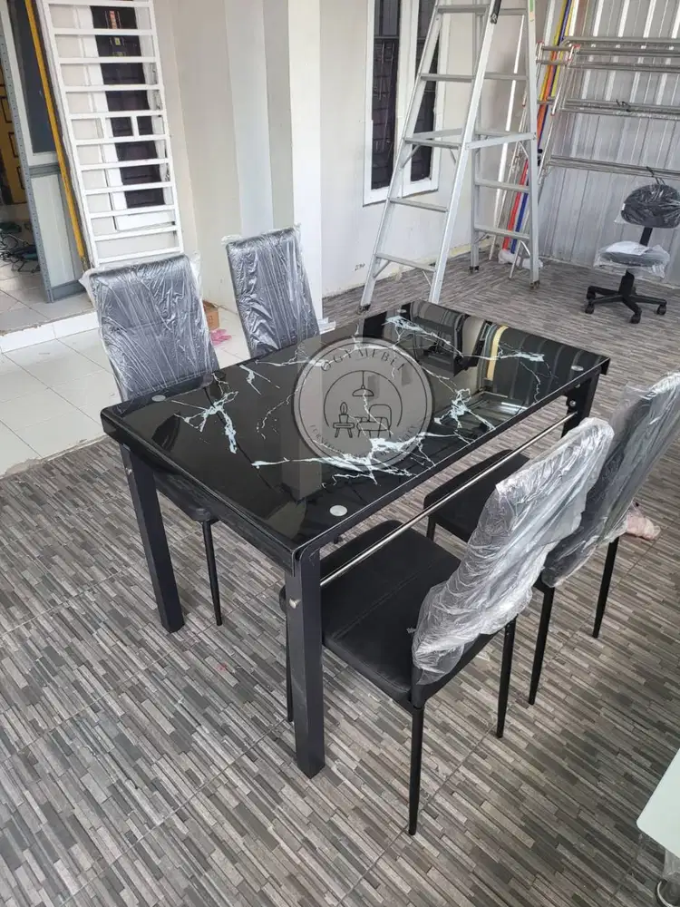 PROMO MEJA MAKAN 4 KURSI BAHAN KACA TERMURAH SALE