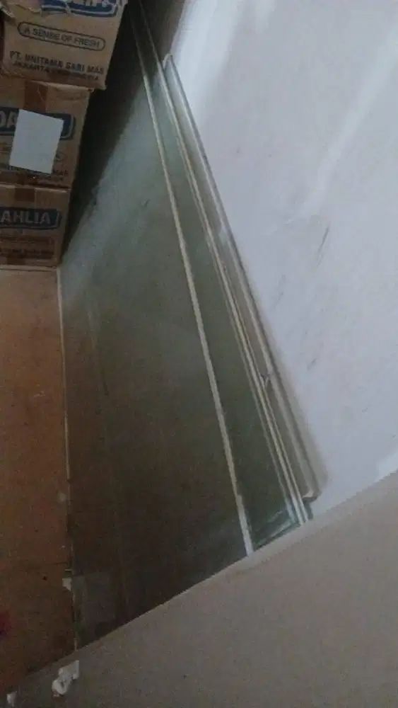 Jual Borongan Kaca Bekas