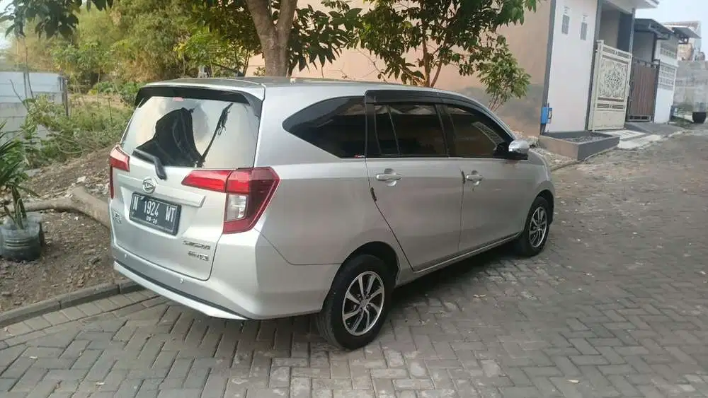 Daihatsu Sigra R MT 2018