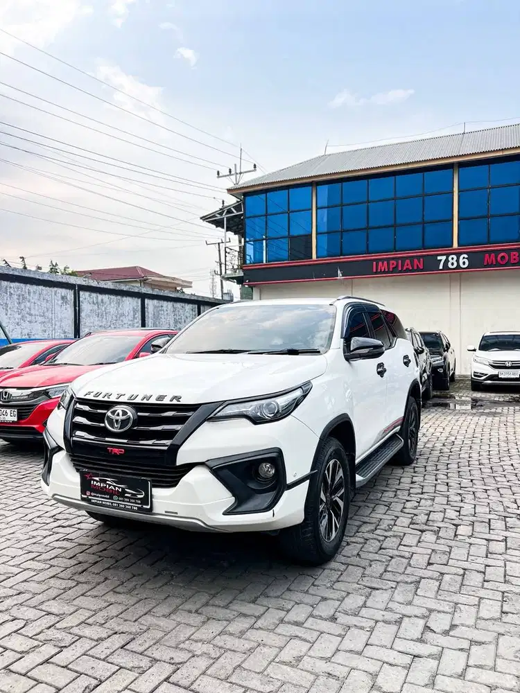 Toyota Fortuner VRZ TRD AT 2019 pajero sport 2018 dakar 2020 reborn