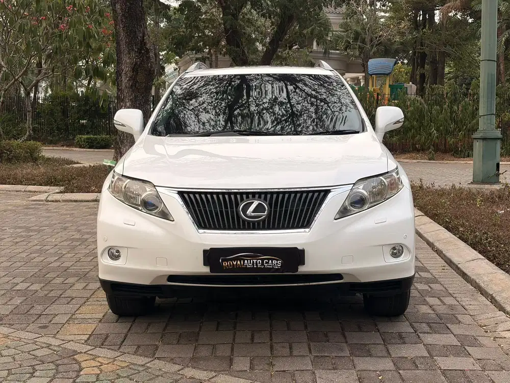 Lexus RX270 AT 2011 MOBIL BAGUS ISITIMEWAH SIAP PAKAI