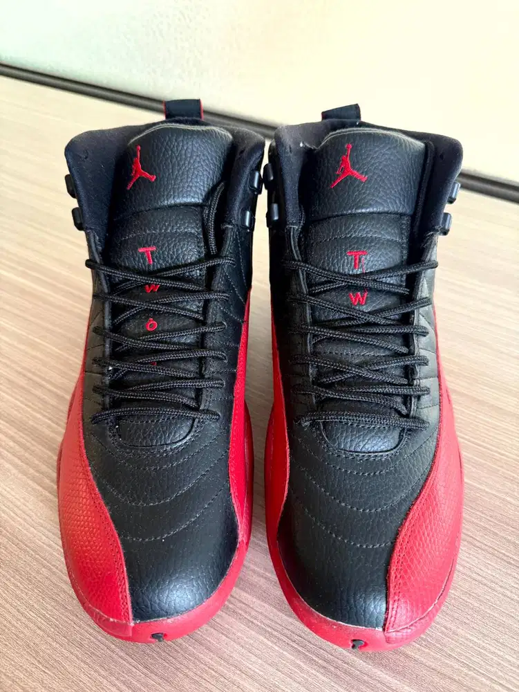 Sepatu Air Jordan 12 Retro 'Flu Game' Black/Varsity Red - Size 31 cm