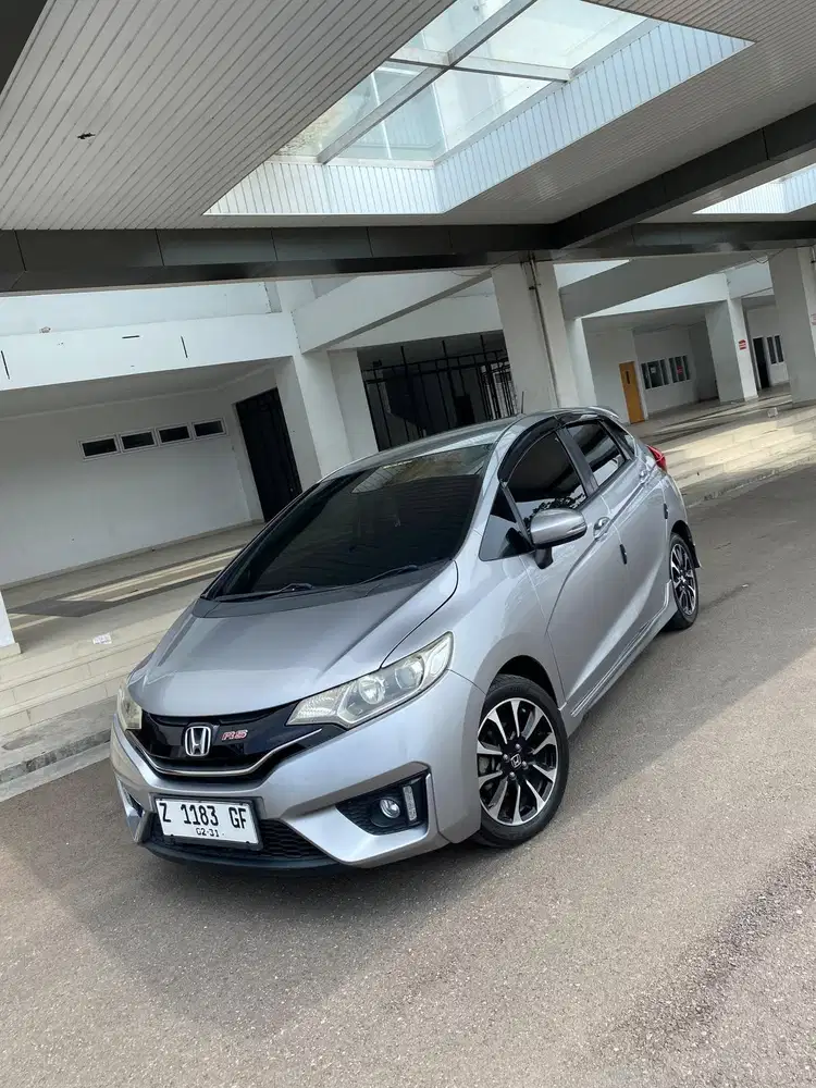 Honda Jazz Rs CVT 2017 low km nik 2016 silver mulus antik terawat