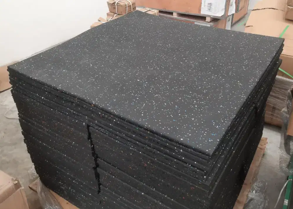 Karpet gym kotak tile polos,motif premium fitness