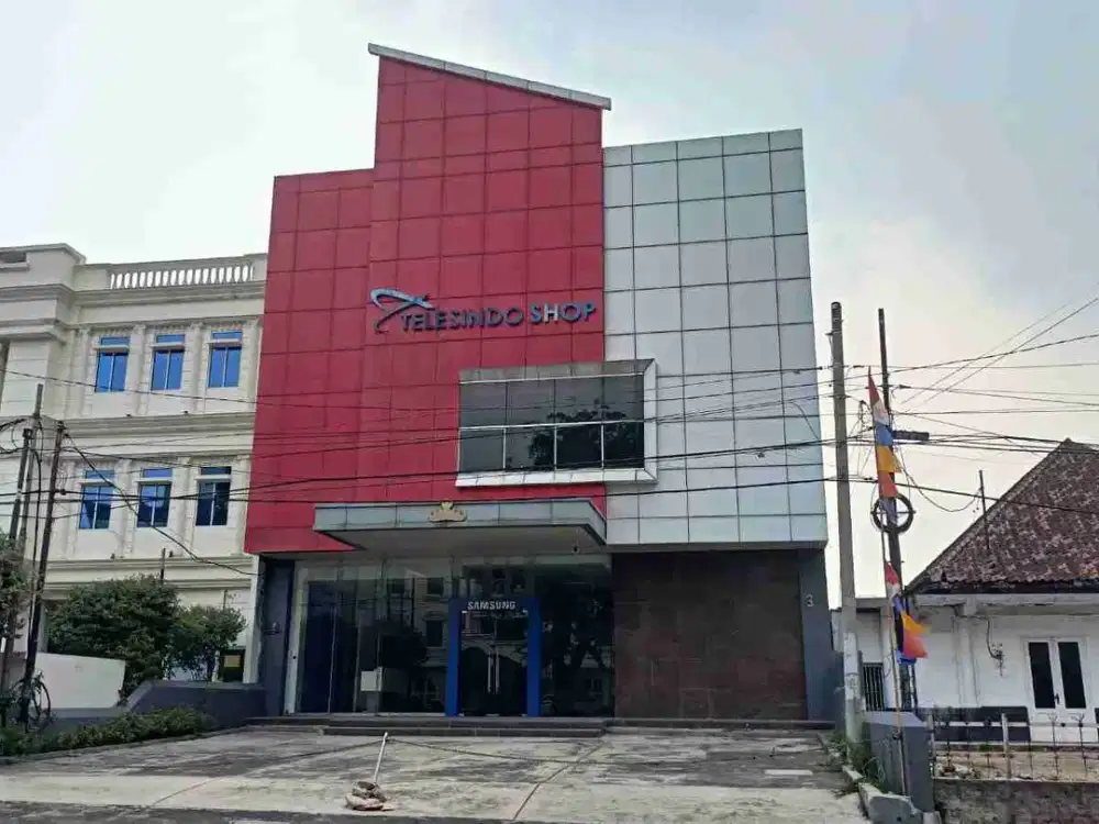Dijual ex Telesindo Shop Raden Intan dpn Hotel Kurnia 2 dn Karang Indah Mall