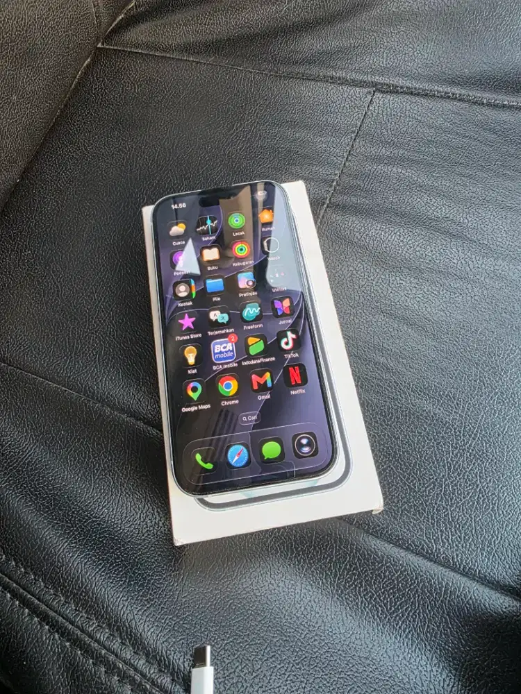 Iphone 15 basic 128 warna blue mulus like new