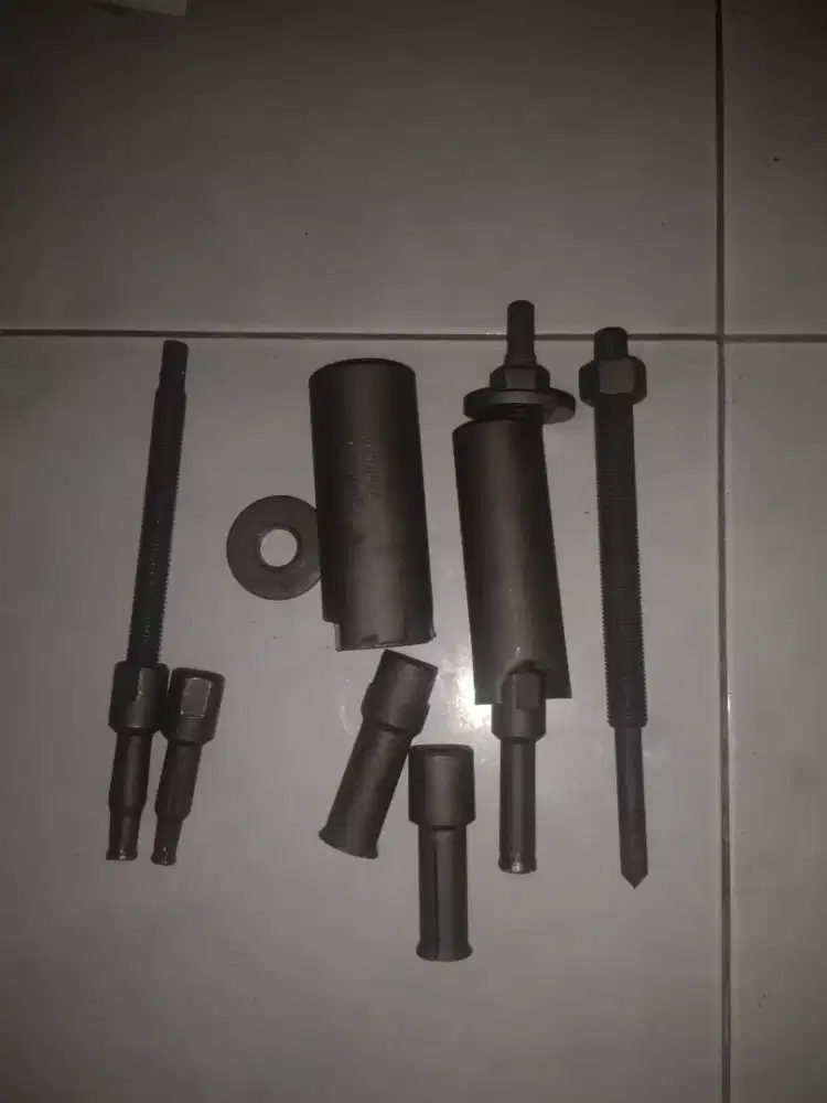 Treker bearing GRIP ON