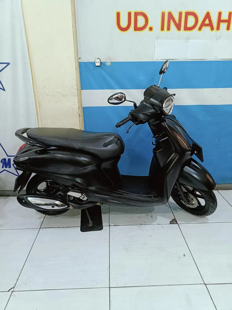TYPE LUX YAMAHA GRAND FILANO 2023 HITAM DOFF MULUS SIAP PAKAI