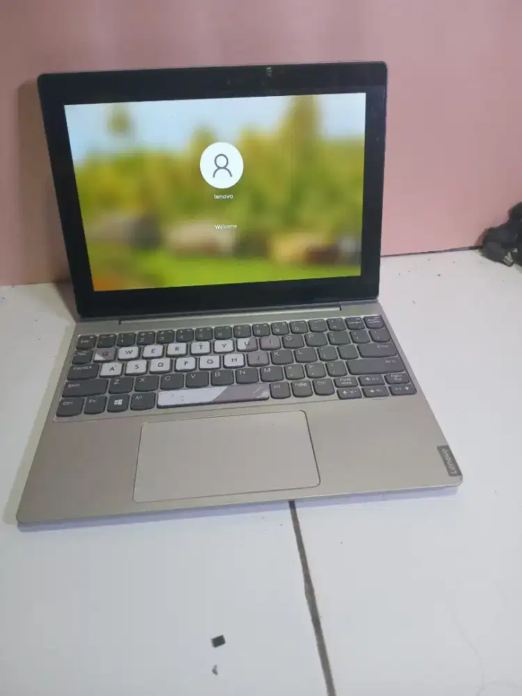 Notebook Lenovo Super Slim D330 Flix