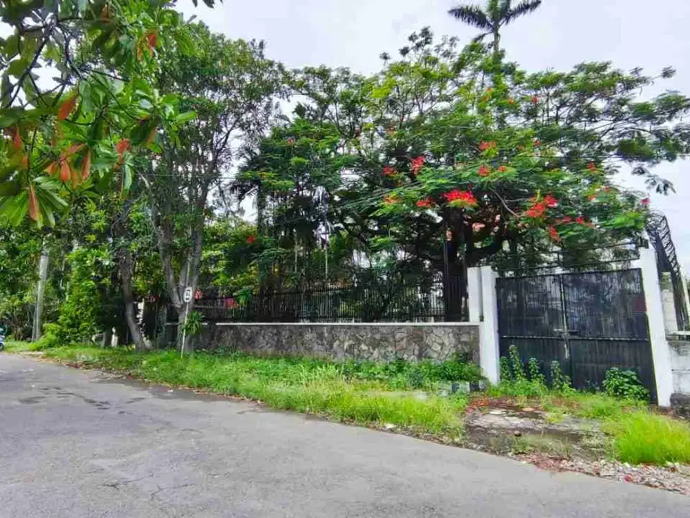 Dijual Rumah di Jl Untung Suropati Surabaya Pusat