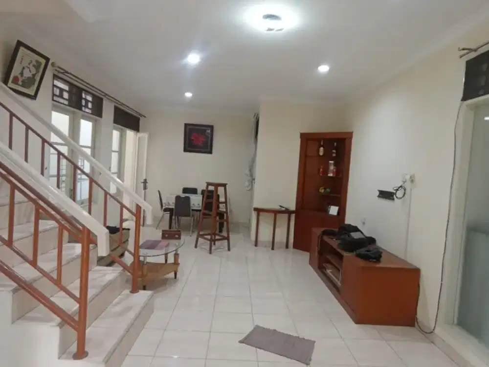 Rumah Strategis Mtp Cengkareng | 3+1 Kamar Tidur | Sewa Nego
