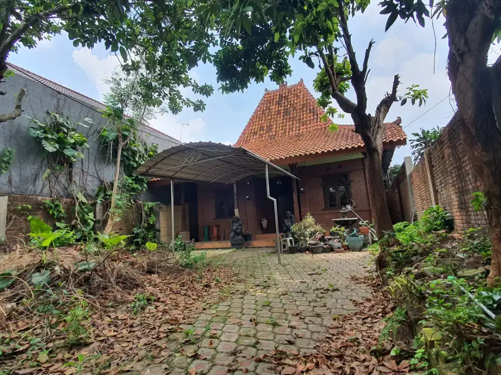 Murah!!!   Rumah Joglo 1.5 Lantai di Jl. Raya Ciracas Cibubur Jakarta Timur
