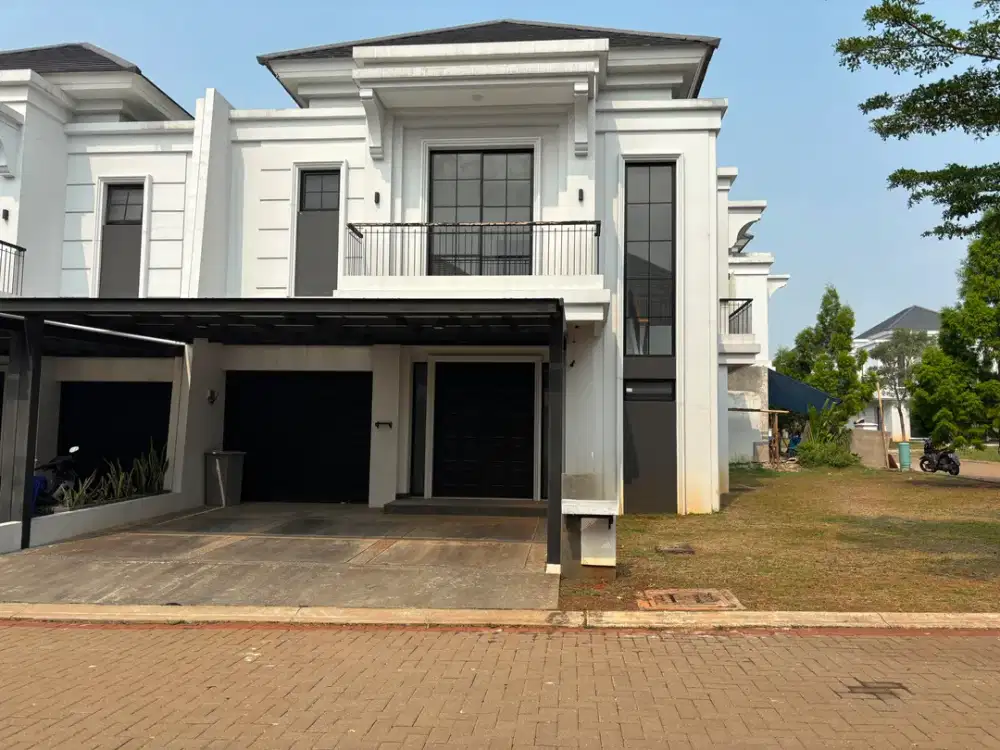 Rumah Hoek Dua Lantai  di Cimanggis Golf View