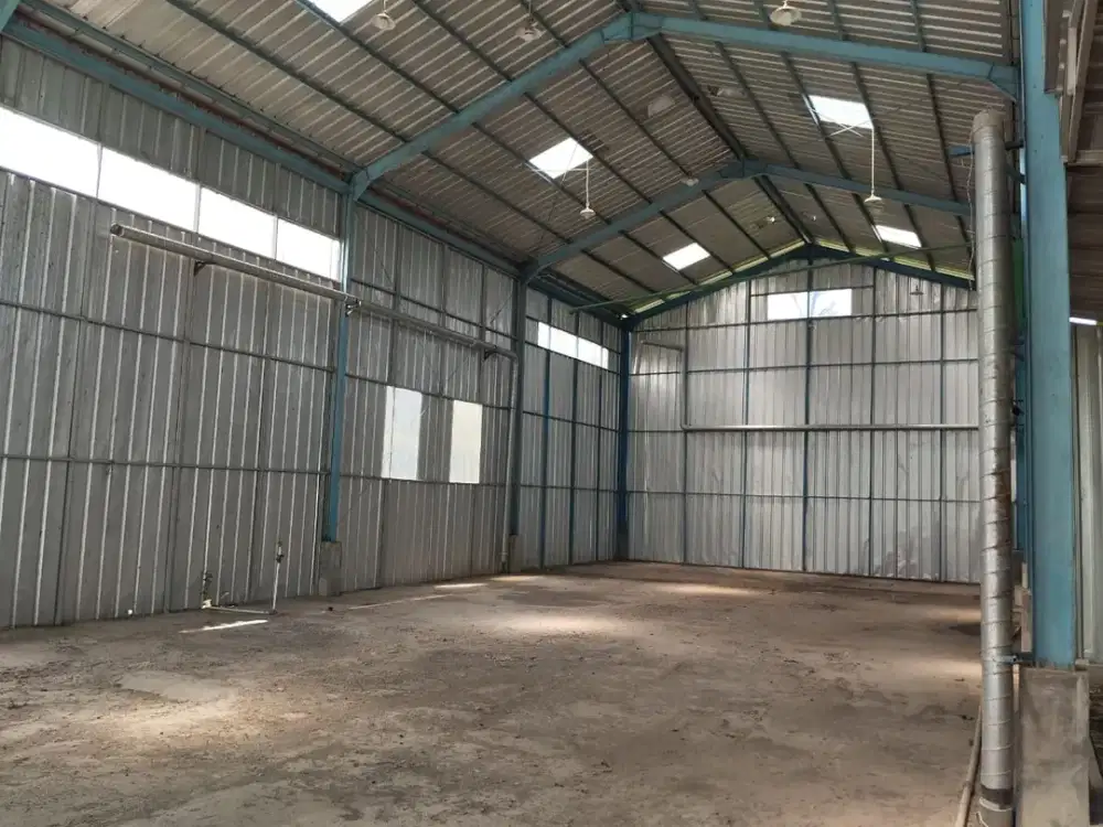 Gudang Murah Dengan Luas Tanah 1100 M2 Di Kelapanunggal, Gunung Putri, Bogor