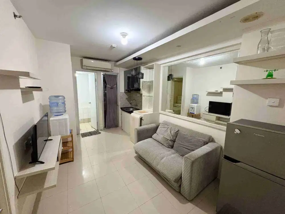 Sewa 2BR Furnished tahunan apartemen Bassura City tower Dahlia