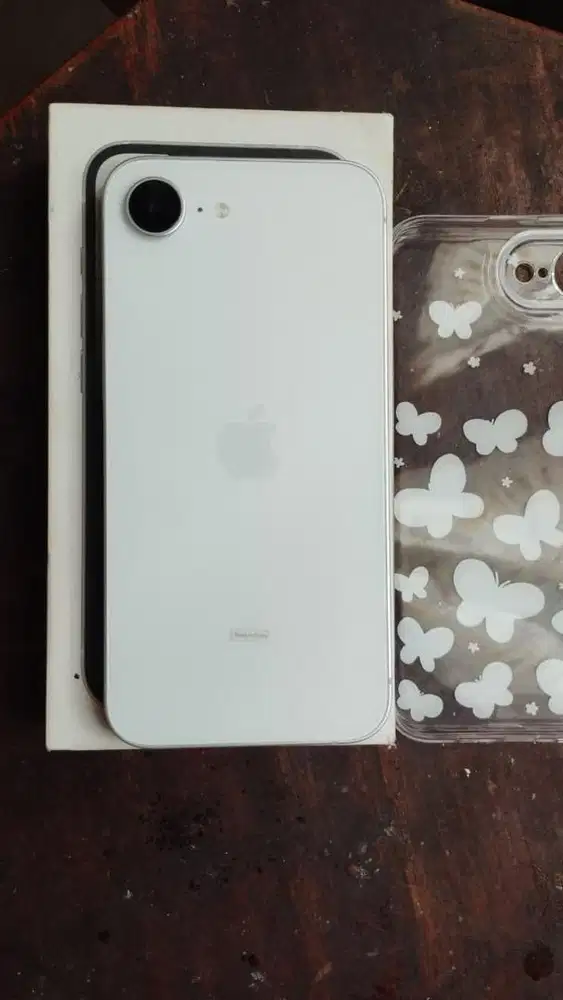 Iphone 16e 128 ex ibox like new