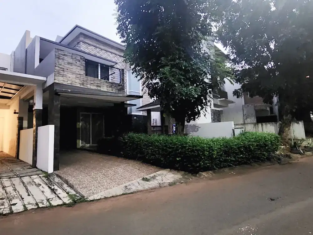Rumah cantik siap huni di Mahogany Residence