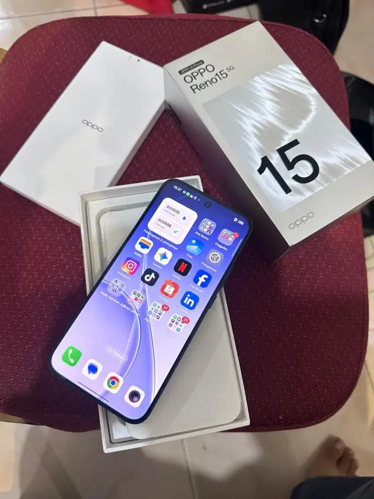 OPPO RENO 15 5G RAM 12/256 GB FULLSET GARANSI 6 BULAN LAGI