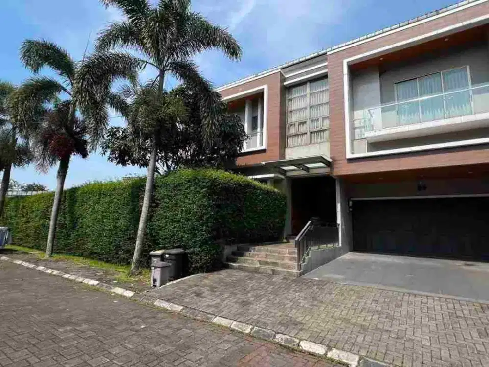 Rumah Lux Terawat Komplek Batununggal